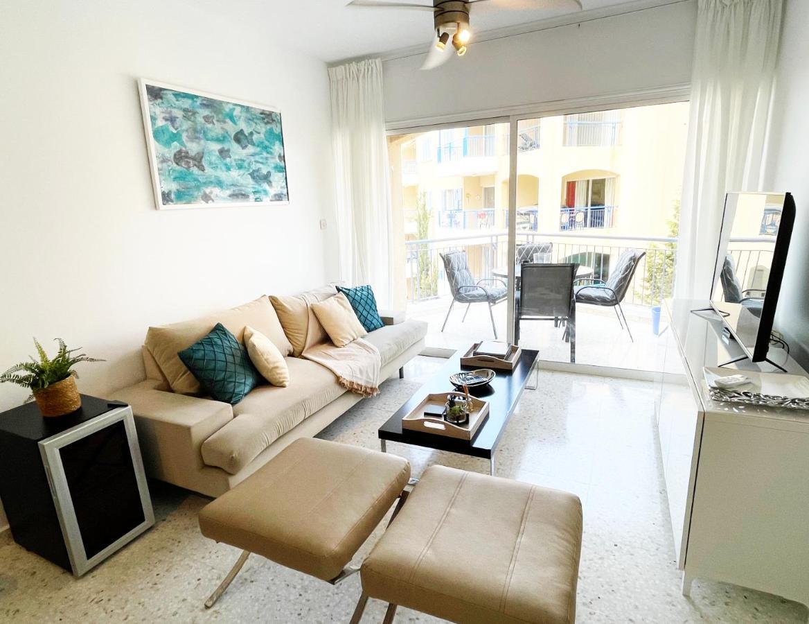 Direct Sea View & Quality Bed - Kings Palace 1 Bed Paphos Bagian luar foto