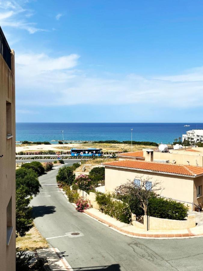 Direct Sea View & Quality Bed - Kings Palace 1 Bed Paphos Bagian luar foto